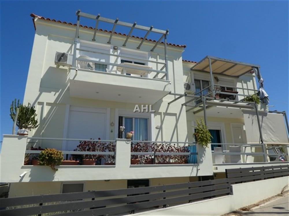 3 Apartments in a block of 8, each with a sea view - Property Aegina
